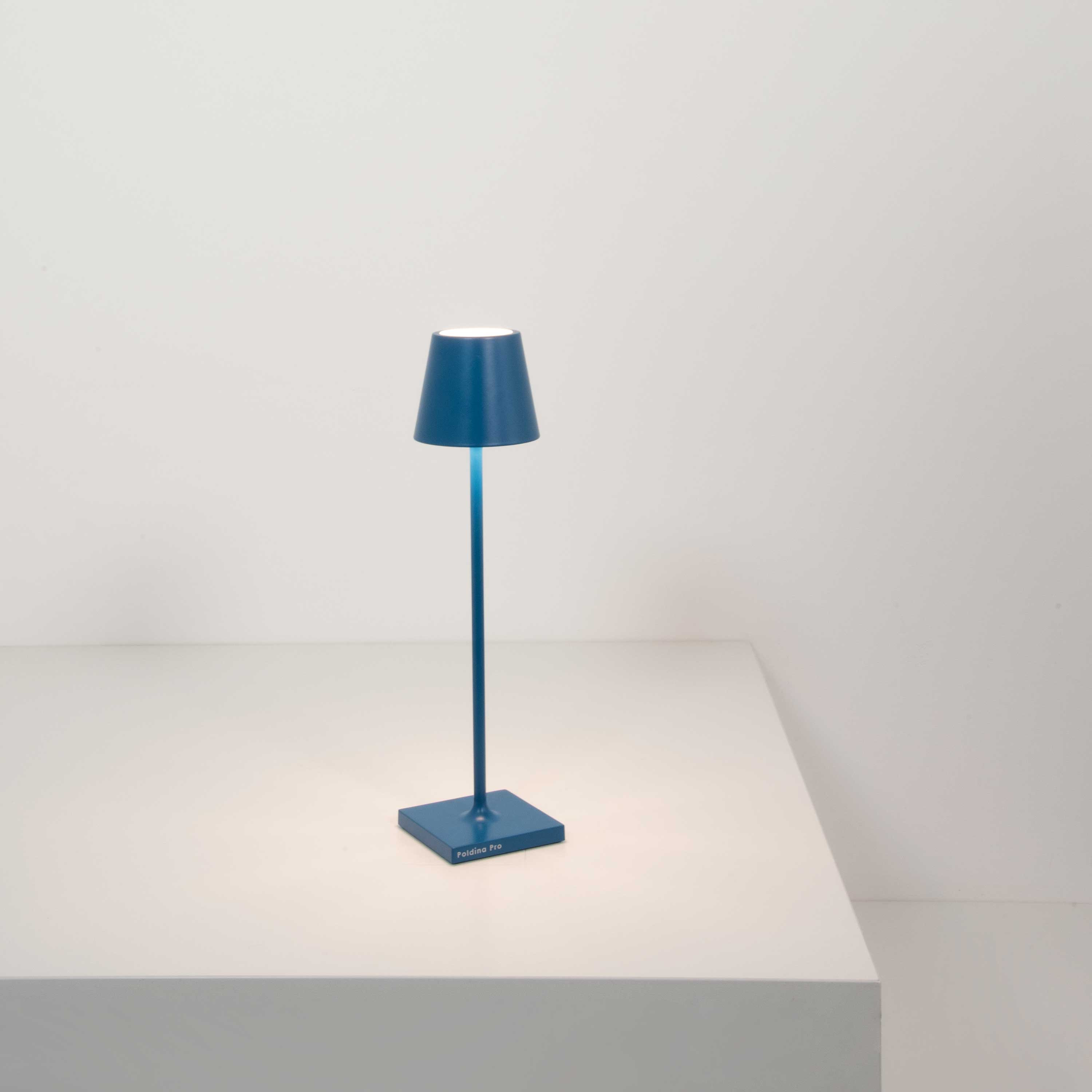 LAMPADA DA TAVOLO led ricaricabile simile poldina oro nera bianca