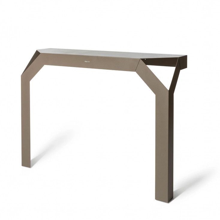 Consolle in metallo dal design moderno