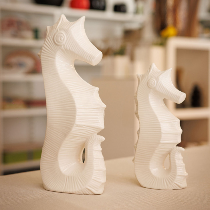 Soprammobile a forma di cavalluccio marino piccolo in porcellana