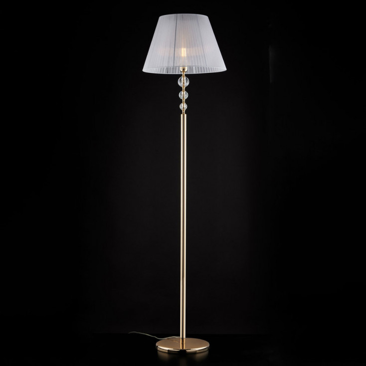 Lampada da terra classica con struttura in metallo e dettagli in vetro