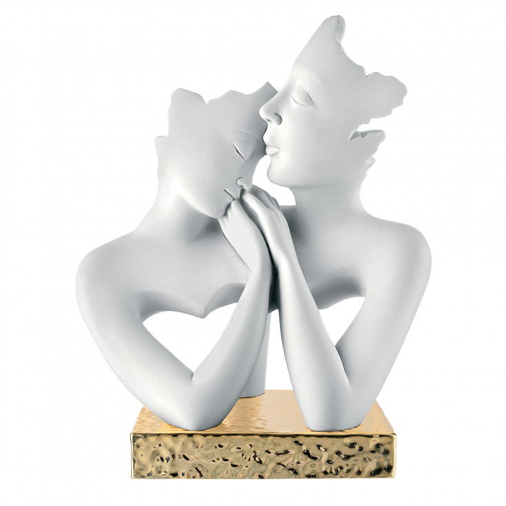 Scultura da tavolo piccola in marmorino dal design moderno con coppia innamorati