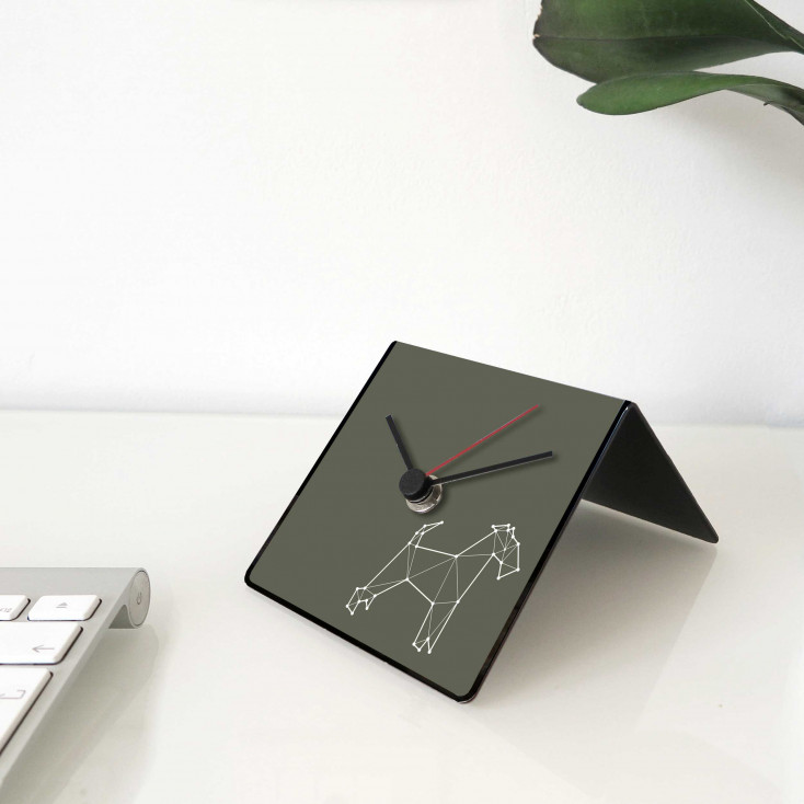 Orologio da scrivania per casa o ufficio in metallo con dedica sul retro "CANE"