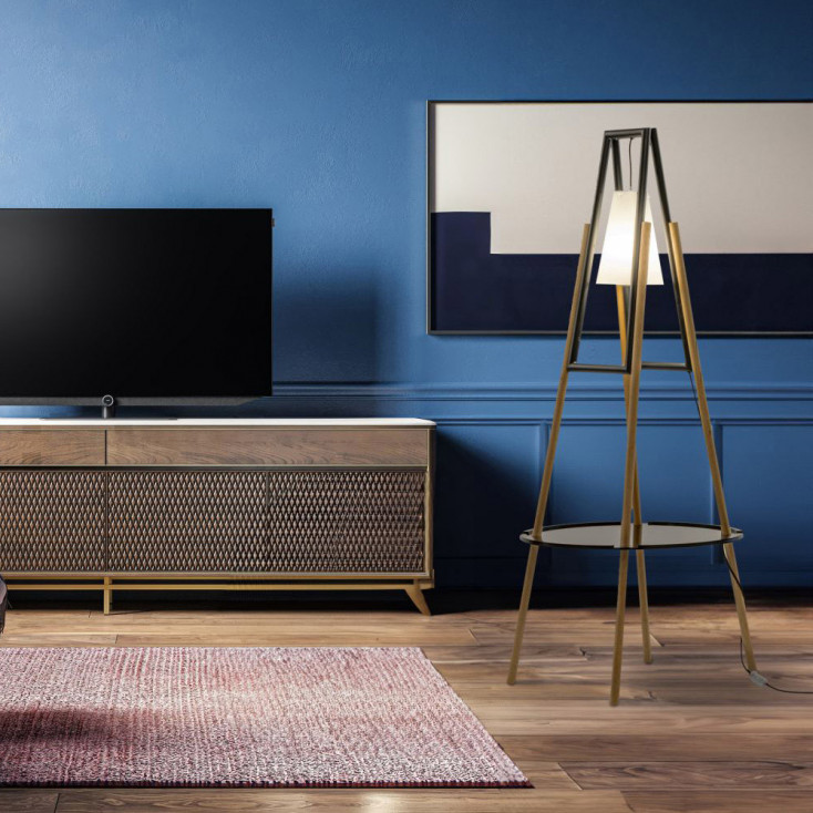 Lampada da terra con struttura in legno e paralume in PVC