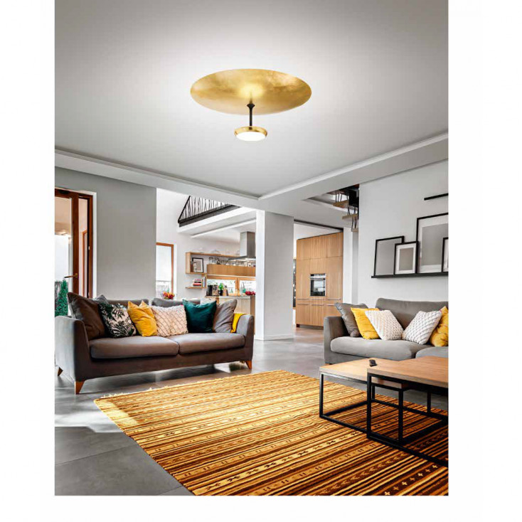 Plafoniera moderna a led con struttura in metallo e diffusore in metacrilato