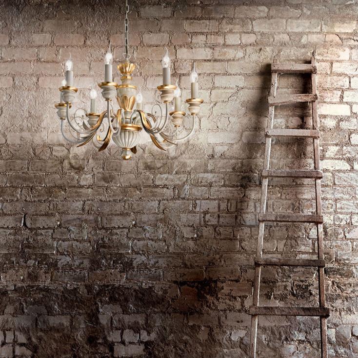 Lampadario classico grande struttura in resina e 8 bracci in metallo