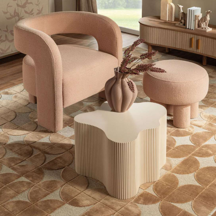 Tavolino da salotto in legno dal design moderno