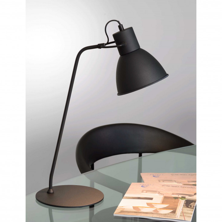 Lampada da scrivania con paralume orientabile e base in metallo in stile moderno