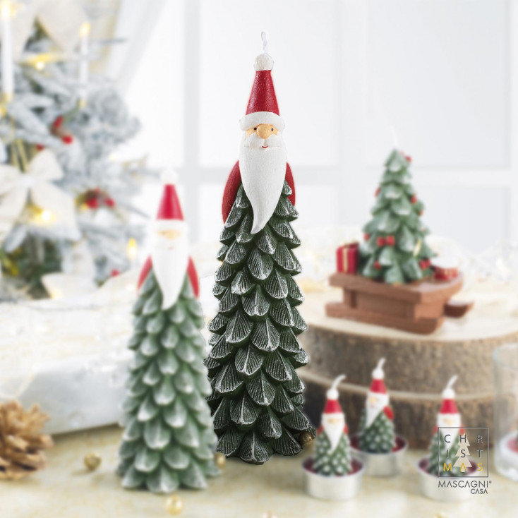 Candela alta a forma di albero di natale con santa claus