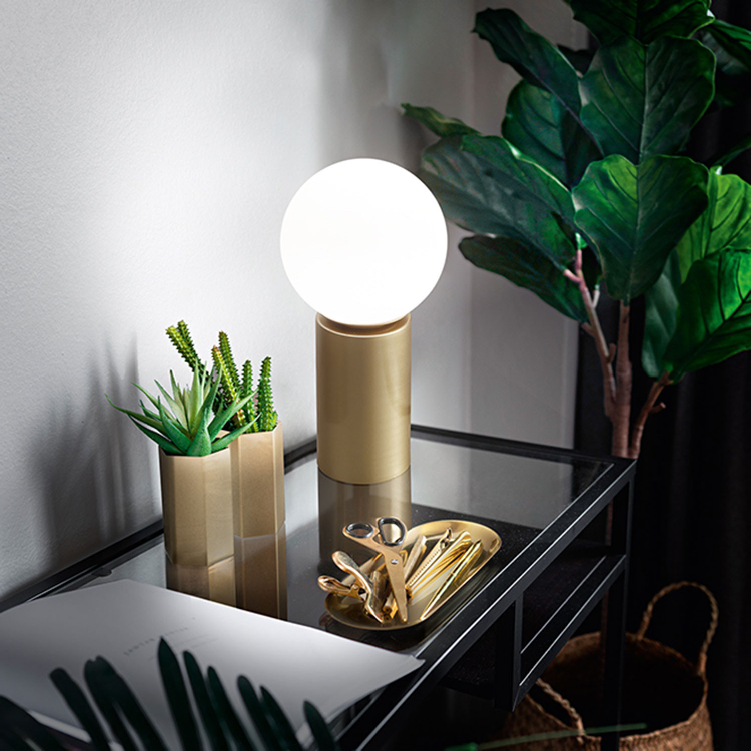BRILLIANT Lampada Da Tavolo Tarifa Con Dimmer Touch – Ferro/Bianco, Attacco E14, Cavo 1,7m - 3
