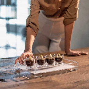 Guzzini - Modello: Essence - Vassoio grande dal design minimale con bordi rialzati in materiale plastico - SKU: 197800