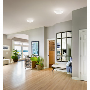 Fabas Luce - Modello: Pandora - Plafoniera piccola con sensore di movimento con diffusore in vetro - Colore: Bianco - Attacco Lampadina: E27 - 1 Lampadina - Watt 60W - Dimmerabile: NO - Grado di Protezione: IP20 - SKU: 3222-61-102 - Codice EAN: 8019282062547 