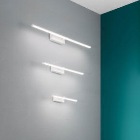 Fabas Luce - Modello: Nala - Lampada da parete piccola a LED con struttura in metallo in stile moderno - Attacco Lampadina: Led Integrato - 1 Lampadina - Watt 6W - Lumen 540 - Dimmerabile: NO - Gradi Kelvin 3000k Luce Calda - Grado di Protezione: 44 - Classe Energetica: E - SKU: 3361-21 