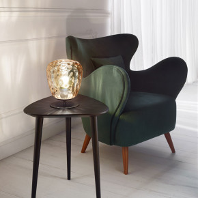 Fabas Luce - Modello: Gisella - Abatjour moderna con struttura in metallo e paralume in vetro soffiato - Colore: Ambra - Attacco Lampadina: E27 - 1 Lampadina - Watt 40W - Dimmerabile: NO - Grado di Protezione: IP20 - SKU: 3518-30-125 - Codice EAN: 8019282510420