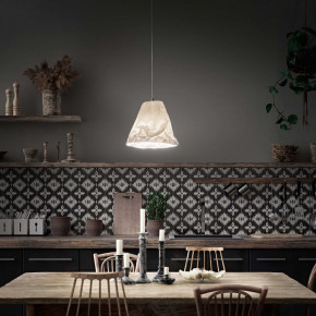 Fabas Luce - Modello: Crumple - Lampada a sospensione moderna in metallo con diffusore in ceramica - Attacco Lampadina: E27 - 1 Lampadina - Watt 40W - Dimmerabile: NO - Grado di Protezione: IP20 - SKU: 3535-40 