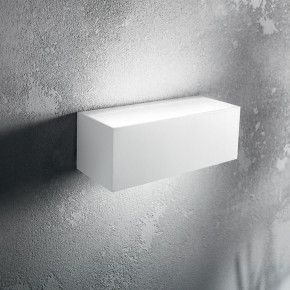 Perenz - Modello: Step - Applique da parete biemissione per esterni/interni piccola in alluminio - Attacco Lampadina: E14 - 2 Lampadine - Watt 40W - Dimmerabile: NO - Grado di Protezione: IP54 - Classe Energetica: A++ - SKU: 6730 