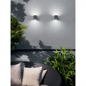 Perenz - Modello: Totem - Applique da parete biemissione in alluminio con diffusori in vetro trasparente - 2 Lampadine - Watt 11W - Dimmerabile: NO - Grado di Protezione: IP54 - Classe Energetica: A+ - SKU: 6826