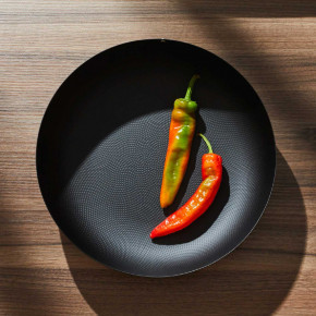 Alessi - Modello: Jasper Morrison - - Design By: Jasper Morrison Cestino per pane rotondo con texture in acciaio colorato dal design elegante - SKU: JM17/21