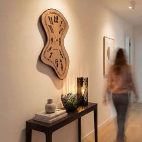 Arti e Mestieri - Modello: Salvador - Orologio da parete in metallo con quadrante in vetro di design moderno - SKU: 0OR5177