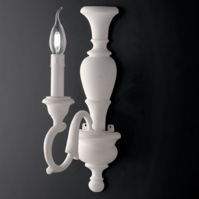 Bonetti Illumina - Modello: Fiorenza - Applique da parete in legno in stile classico in diverse colorazioni - Attacco Lampadina: E14 - 1 Lampadina - Watt 40W - Dimmerabile: NO - Grado di Protezione: IP20 - Classe Energetica: A++ - SKU: BL172-AP1 