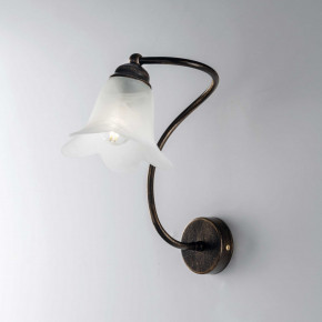 Be Light - Modello: Alice - Illuminazione a parete dalle linee classiche diffusori in vetro - Attacco Lampadina: E14 - 1 Lampadina - Watt 40W - Dimmerabile: NO - Grado di Protezione: IP20 - Classe Energetica: A+ - SKU: BL230-AP1 