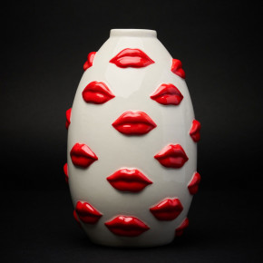 Blogo - Modello: Mouth - Vaso alto in ceramica dal design particolare con labbra rosse - Colore: Rosso - SKU: VASE22-1208 - Codice EAN: 8053172472030 