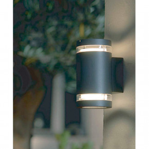 Elstead Lighting - Modello: Magnus - Lampada da parete da esterno diffusore a 2 LED gx53 con struttura in alluminio - Colore: Grafite - Attacco Lampadina: GX53 - 2 Lampadine - Watt 9W - Dimmerabile: NO - Grado di Protezione: IP44 - Classe Energetica: A+ - SKU: MAGNUS-2 - Codice EAN: 5024005581307 