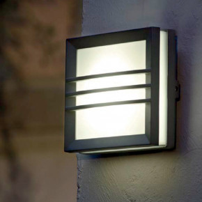 Elstead Lighting - Modello: Egil - Lanterna da parete per esterno struttura in alluminio e diffusore a led gx53 - Colore: Grafite - Attacco Lampadina: GX53 - 1 Lampadina - Watt 9W - Dimmerabile: NO - Grado di Protezione: IP54 - Classe Energetica: A+ - SKU: EGIL-2W - Codice EAN: 5024005373612 