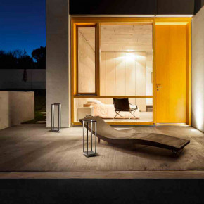 Fabas Luce - Modello: Spirit - Lampada da esterno da giardino a LED in alluminio - Colore: Grigio Scuro - Attacco Lampadina: Led Integrato - 1 Lampadina - Watt 7W - Lumen 978 - Dimmerabile: NO - Gradi Kelvin 3000k Luce Calda - Grado di Protezione: IP54 - Classe Energetica: D - SKU: 6535-10-294 