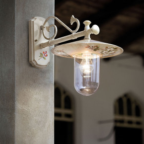 FerroLuce - Modello: Genova - Applique da parete da esterno con paralume in ceramica decorata a mano - Attacco Lampadina: E27 - 1 Lampadina - Watt 60W - Dimmerabile: NO - Grado di Protezione: IP44 - Classe Energetica: A - SKU: A400-BO-56.DEC.FAR - Codice EAN: 8056598470918 