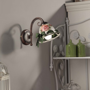 FerroLuce - Modello: Napoli - Applique da parete rustica in metallo con diffusore in ceramica decorato a mano - Attacco Lampadina: E14 - 1 Lampadina - Watt 60W - Dimmerabile: NO - Grado di Protezione: IP20 - Classe Energetica: A - SKU: C366-NR-42.DEC.MOR - Codice EAN: 8056598472509 