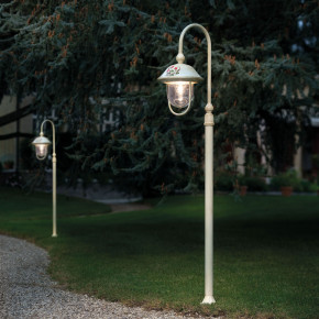 FerroLuce - Modello: Bari - Lampione da giardino in alluminio e paralume in ceramica decorata a mano - Attacco Lampadina: E27 - 1 Lampadina - Watt 60W - Dimmerabile: NO - Grado di Protezione: IP43 - Classe Energetica: A - SKU: A303-BO-43.DEC.TRS - Codice EAN: 8056598470765 
