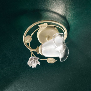 FerroLuce - Modello: Siena - Plafoniera da soffitto classica con un diffusore in vetro e dettagli in ceramica - Attacco Lampadina: E14 - 1 Lampadina - Watt 42W - Dimmerabile: NO - Grado di Protezione: IP20 - Classe Energetica: A - SKU: C1184-1-BO-02 - Codice EAN: 8056598470208