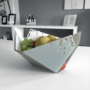 I Dettagli - Modello: Zaniah - Centrotavola in plexiglass traforato dal design moderno ed elegante - SKU: CP710