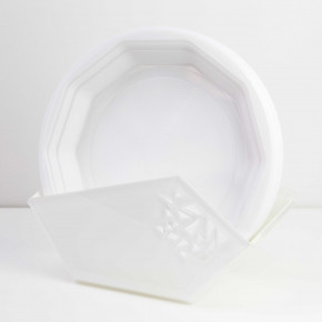 I Dettagli - Modello: Zaniah - Portapiatti in plexiglass per piatti di plastica dal design elegante e moderno - SKU: CP719