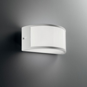 Ideal lux - Modello: Rex - Applique da esterno struttura arrotondata in alluminio e diffusore in acrilico - Attacco Lampadina: E27 - 1 Lampadina - Watt 60W - Dimmerabile: NO - Grado di Protezione: IP44 - SKU: 09239 