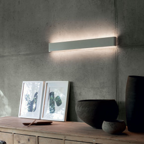 Ideal lux - Modello: Delta - Applique da parete a led con struttura in alluminio lunga - Attacco Lampadina: Led Integrato - 1 Lampadina - Watt 30W - Lumen 3350 - Dimmerabile: NO - Gradi Kelvin 3000k Luce Calda - Grado di Protezione: IP20 - Classe Energetica: E - SKU: 28762G 