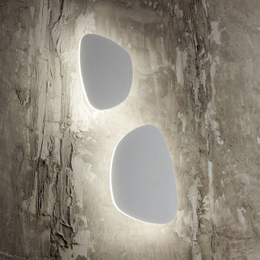 Ideal lux - Modello: Peggy - Applique da parete grande a led con struttura in metallo dal design moderno - Colore: Bianco - Attacco Lampadina: Led Integrato - 1 Lampadina - Watt 15W - Lumen 1500 - Dimmerabile: NO - Gradi Kelvin 3000k Luce Calda - Grado di Protezione: IP20 - Classe Energetica: F - SKU: 257242 - Codice EAN: 8021696087757 