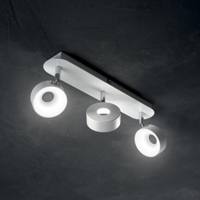Ideal lux - Modello: Oby - Faretti da soffitto a led con struttura in metallo e 3 diffuosri orientabili - Colore: Bianco - Attacco Lampadina: Led Integrato - 3 Lampadine - Watt 18W - Lumen 2100 - Dimmerabile: NO - Gradi Kelvin 3000k Luce Calda - Grado di Protezione: IP20 - Classe Energetica: E - SKU: 196701 - Codice EAN: 8021696233352