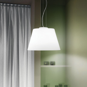 Ideal lux - Modello: Cylinder - Lampada a sospensione moderna con diffusore in vetro bianco acidato - Colore: Bianco - Attacco Lampadina: E27 - 1 Lampadina - Watt 60W - Dimmerabile: NO - Grado di Protezione: IP20 - SKU: 025438 - Codice EAN: 8021696297101 