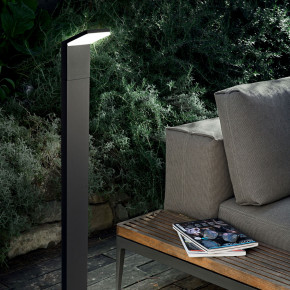 Ideal lux - Modello: Style - Lampione da giardino a led struttura alta in alluninio e diffusore in acrilico - Attacco Lampadina: Led Integrato - 1 Lampadina - Watt 9W - Lumen 1050 - Dimmerabile: NO - Gradi Kelvin 4000k Luce Naturale - Grado di Protezione: IP54 - Classe Energetica: F - SKU: 32248