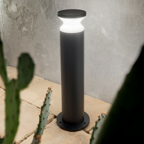 Ideal lux - Modello: Torre - Lampione da giardino con struttura in alluminio media e diffusore in acrilico - Attacco Lampadina: E27 - 1 Lampadina - Watt 15W - Dimmerabile: NO - Grado di Protezione: IP65 - SKU: 32190