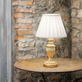 Ideal lux - Modello: Firenze - Lampada da tavolo con struttura in resina e diffusore in tessuto - Attacco Lampadina: E14 - 1 Lampadina - Watt 40W - Dimmerabile: NO - Grado di Protezione: IP20 - SKU: 01288 