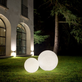 Ideal lux - Modello: Doris - Lampada da terra da giardino mini a led con struttura in pvc - Colore: Bianco - Attacco Lampadina: E27 - 1 Lampadina - Watt 60W - Dimmerabile: NO - Grado di Protezione: IP44 - SKU: 214009 - Codice EAN: 8021696285122 