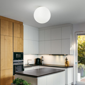 Ideal lux - Modello: Mapa - Plafoniera moderna con base in metallo e diffusore a boccia in vetro acidato - Colore: Bianco - Attacco Lampadina: E27 - 1 Lampadina - Watt 42W - Dimmerabile: NO - Grado di Protezione: IP20 - SKU: 059839 - Codice EAN: 8021696120362 