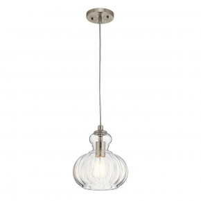 Kichler - Modello: Riviera - Lampada a sospensione moderna con struttura in acciaio con diffusore in vetro - Colore: Nichel - Attacco Lampadina: E27 - 1 Lampadina - Watt 60W - Dimmerabile: NO - Grado di Protezione: IP20 - Classe Energetica: A - SKU: KL-RIVIERA-P-A - Codice EAN: 5024005681915 