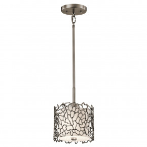 Kichler - Modello: Silver Coral - Lampada a sospensione piccola con diffusore in vetro a 3 luci dal design moderno - Colore: Satinato - Attacco Lampadina: E27 - 1 Lampadina - Watt 100W - Dimmerabile: NO - Grado di Protezione: IP20 - Classe Energetica: A - SKU: KL-SILVER-CORAL-MP - Codice EAN: 5024005239413