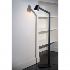 Lucide - Modello: Mizuko - Lampada da terra con struttura in metallo e paralume orientabile - Colore: Nero - Attacco Lampadina: E14 - 1 Lampadina - Watt 40W - Dimmerabile: NO - Grado di Protezione: 20 - SKU: 20710/01/30 - Codice EAN: 5411212201737 
