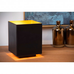 Lucide - Modello: Suzy - Abatjour con struttura in metallo cubica con diffusore dal design moderno - Colore: Nero/Oro - Attacco Lampadina: E14 - 1 Lampadina - Watt 40W - Dimmerabile: NO - Grado di Protezione: 20 - SKU: 45589/01/30 - Codice EAN: 5411212451354