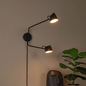 Lucide - Modello: Milne - Applique a parete con doppio diffusore LED dimmerabile e orientabile - Colore: Nero - Attacco Lampadina: Led Integrato - 2 Lampadine - Watt 8W - Lumen 250x2 - Dimmerabile: SI - Gradi Kelvin 2700k Luce Calda - Grado di Protezione: IP20 - Classe Energetica: G - SKU: 44216/12/30 - Codice EAN: 5411212421104 