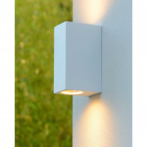 Lucide - Modello: Zaro - Applique da esterno con struttura alta in alluminio cubica dal design moderno - Attacco Lampadina: GU10 - 2 Lampadine - Watt 35W - Dimmerabile: SI - Grado di Protezione: 44 - SKU: 69800/02/